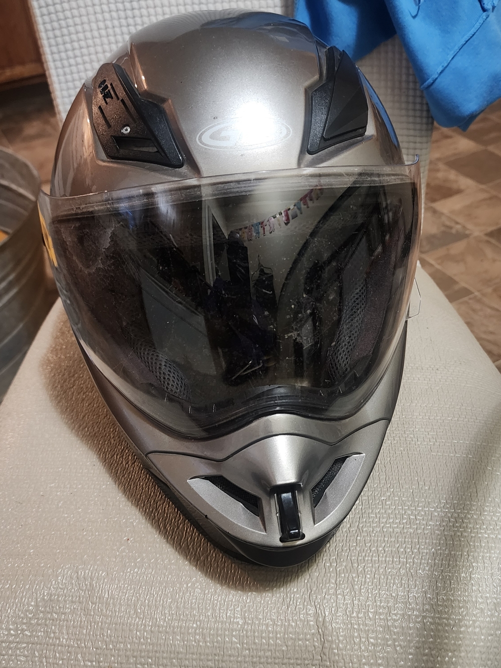 Silver Full-Face Motorcycle Helmet Gmax 11s Size XXL